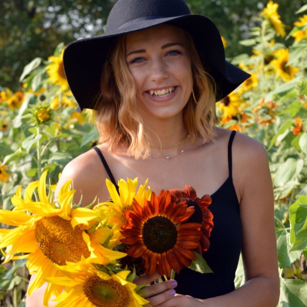 Meet your Posher, Madison